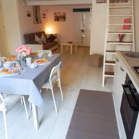 Illy House Panzió Nápoly